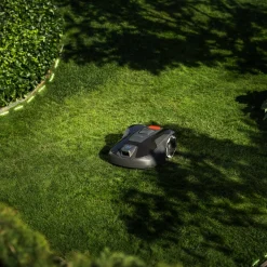 Automower® 312V Med Robothus  & Reservkniv*Husqvarna Outlet