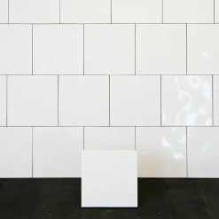 Color Vit Vågig Blank 20x20 cm*Arredo New