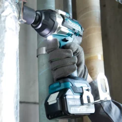 DTW700RTJ 18V med Batteri och Laddare*Makita Sale