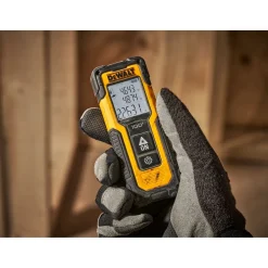 DWHT77100-XJ 30M Laser*DeWalt Outlet