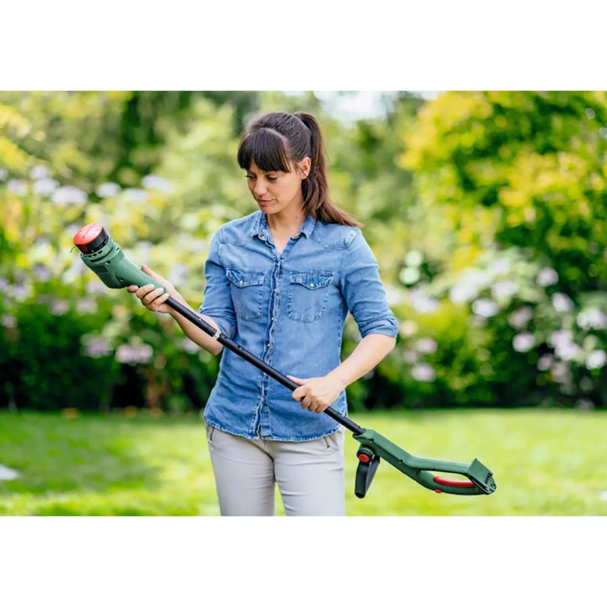 Easygrasscut med 2 st Batteri och Laddare