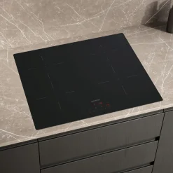 EH61RBEB6E iQ100 Svart 4 Zoner*Siemens Hot