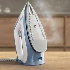 E5ST1-2DB Care 500 Ångstrykjärn 1,2 L 2400W*Electrolux Hot