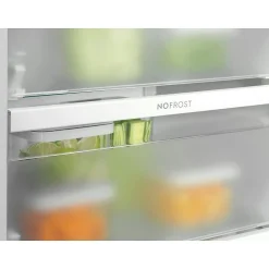 EUN7NE18S med No Frost och FastFreeze Teknologi*Electrolux Hot