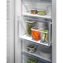 EUT6NE28W1 frysskåp med automatiskavfrostning och snabbinfrysning*Electrolux Discount