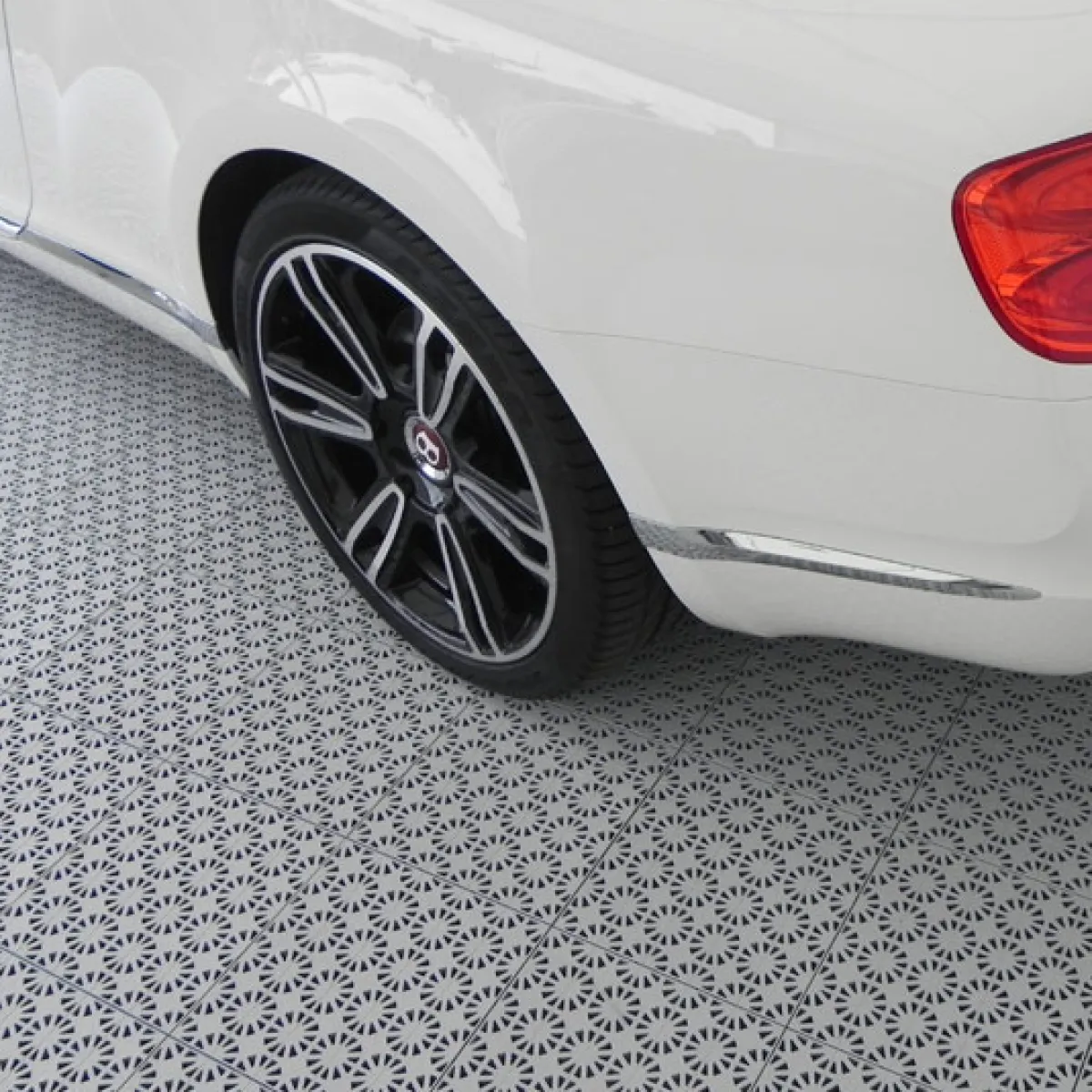 Hestra Glacier Grey Golvtrall i Plast*Hestraplattan Hot