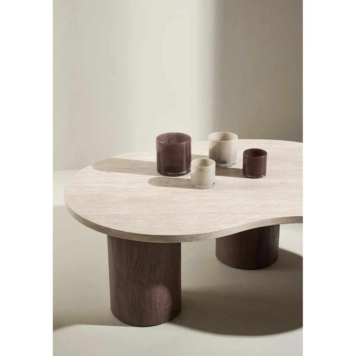 Megg Beige Vardagsrumsbord*Venture Home Online