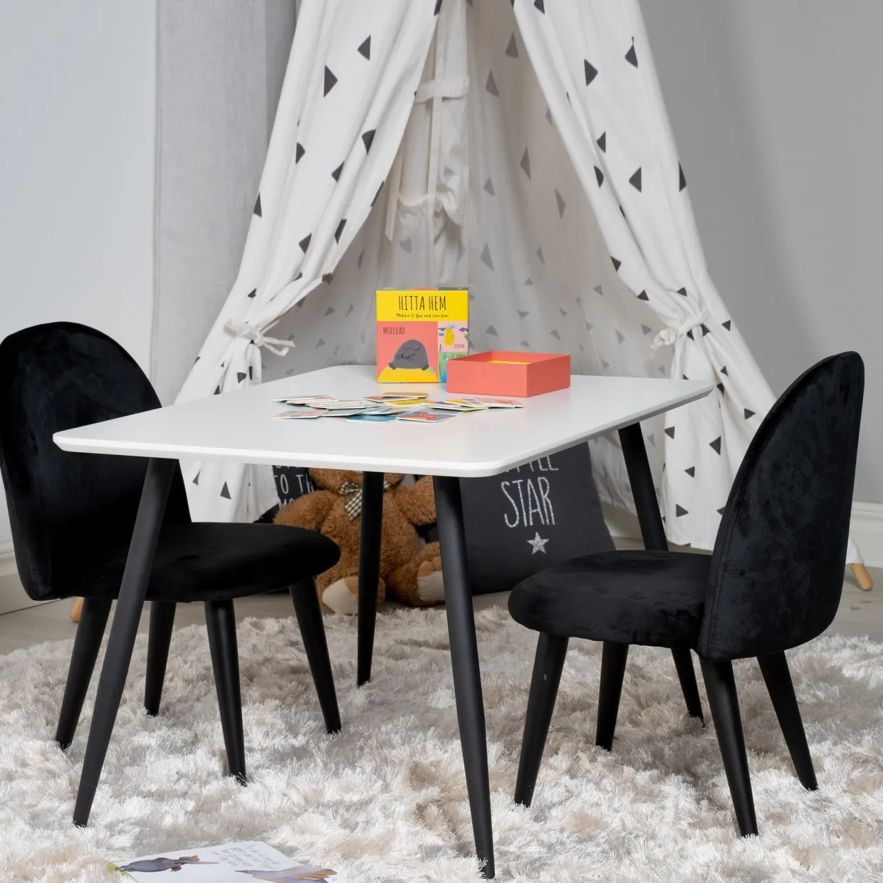 Polar med 2st Velvet Stolar