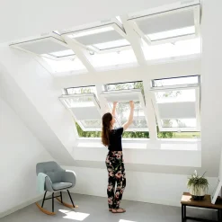 Premium Pivåhängt 3-Glas Aluminium*Fakro Outlet