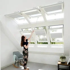 Premium Pivåhängt 3-Glas Aluminium*Fakro Outlet