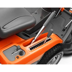 Rider R 214TC inkl. 103 cm Klippaggregat*Husqvarna Clearance