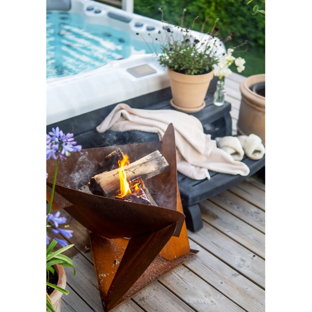 Triangel Inkl Fat Corten 64x64x54 cm