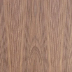 Valnöt Oljad*Wood on wall New